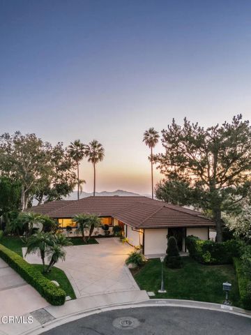 5703 Catherwood Drive, La Canada Flintridge, CA 91011