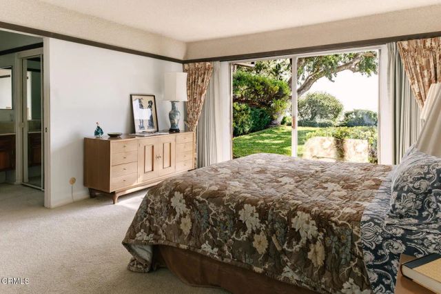 5703 Catherwood Drive, La Canada Flintridge, CA 91011