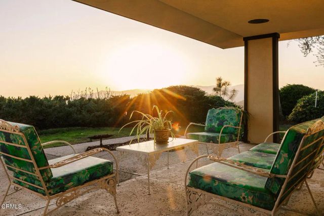 5703 Catherwood Drive, La Canada Flintridge, CA 91011