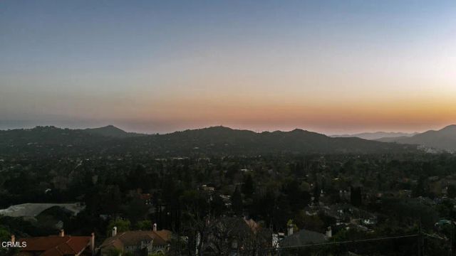 5703 Catherwood Drive, La Canada Flintridge, CA 91011