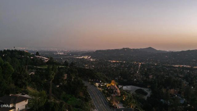 5703 Catherwood Drive, La Canada Flintridge, CA 91011