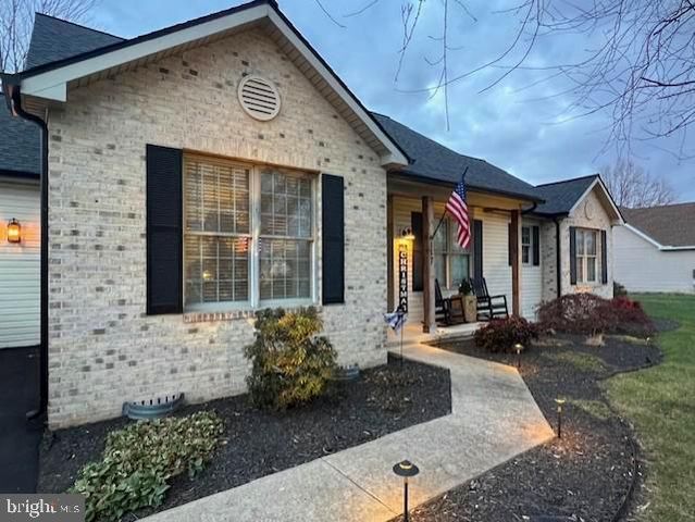 117 YALE LN, Falling Waters, WV 25419