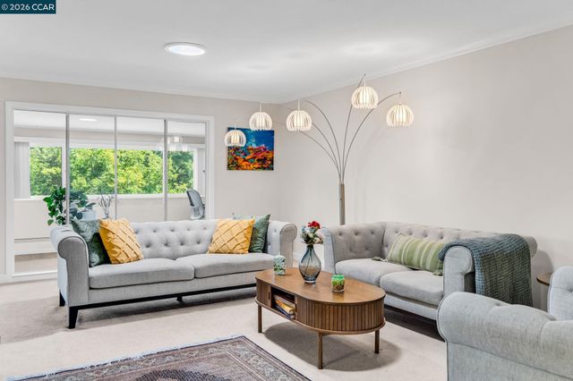 1935 Golden Rain Rd 1, Walnut Creek, CA 94595