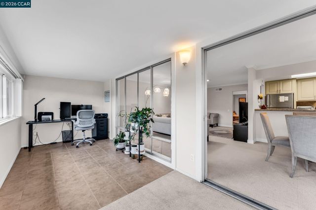 1935 Golden Rain Rd 1, Walnut Creek, CA 94595