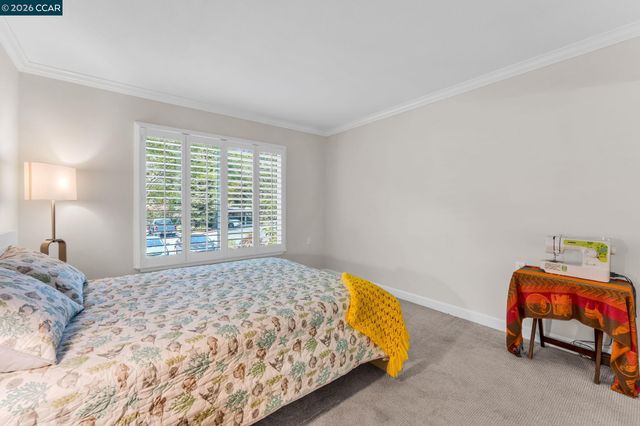 1935 Golden Rain Rd 1, Walnut Creek, CA 94595