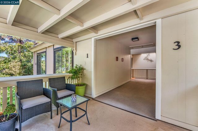 1935 Golden Rain Rd 1, Walnut Creek, CA 94595