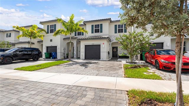 11968 NW 46th St, Coral Springs, FL 33076