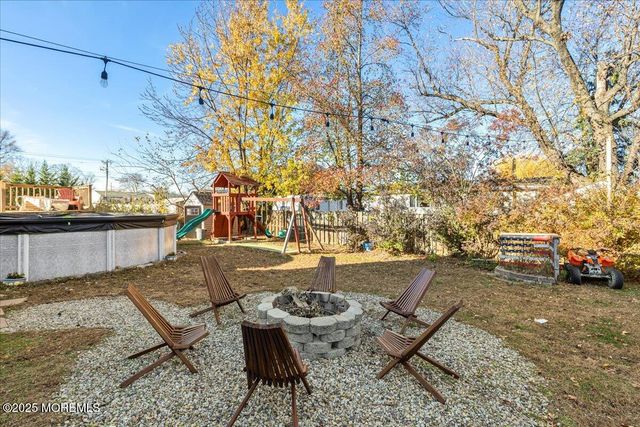 4 Lafayette Drive, Hazlet, NJ 07730