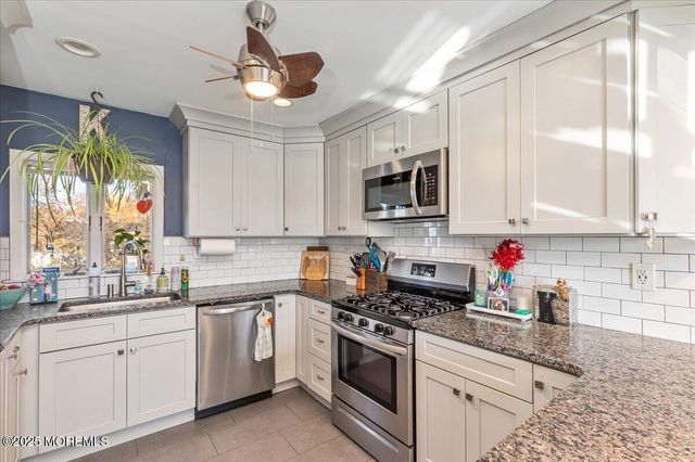 4 Lafayette Drive, Hazlet, NJ 07730