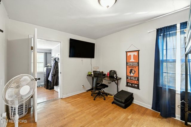 707 Elizabeth St, Athens, TN 37303