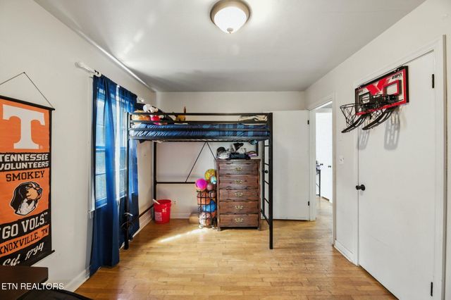 707 Elizabeth St, Athens, TN 37303