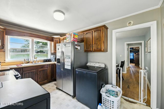 707 Elizabeth St, Athens, TN 37303