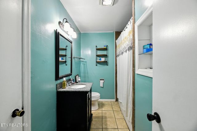 707 Elizabeth St, Athens, TN 37303