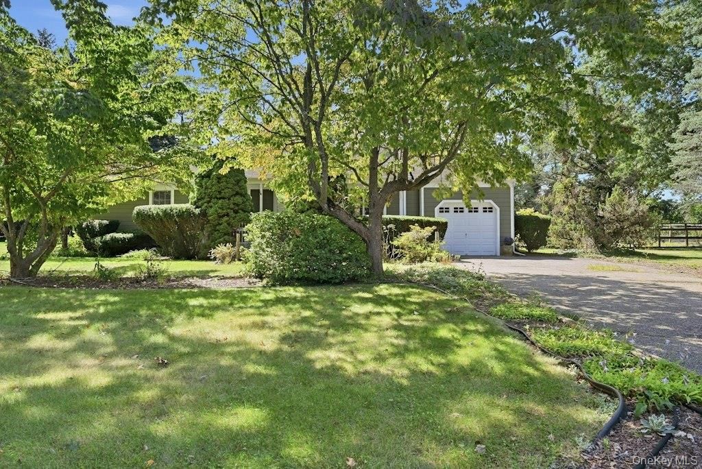 985 Silver Colt Road, Cutchogue, NY 11935