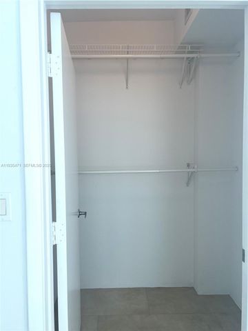 1900 N Bayshore Dr 2117, Miami, FL 33132