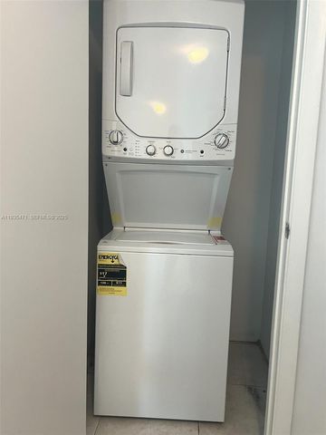 1900 N Bayshore Dr 2117, Miami, FL 33132