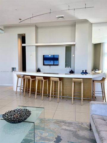 1900 N Bayshore Dr 2117, Miami, FL 33132