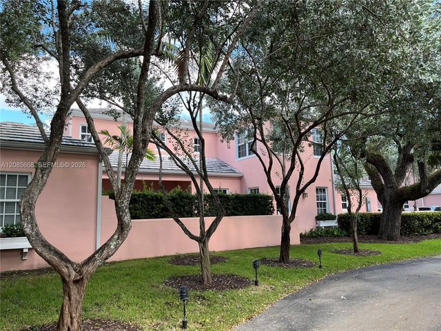 570 Loretto Avenue 10, Coral Gables, FL 33146