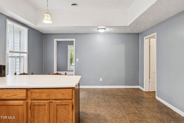 115 West Poplar Street, Johnson City, TN 37604