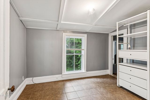115 West Poplar Street, Johnson City, TN 37604