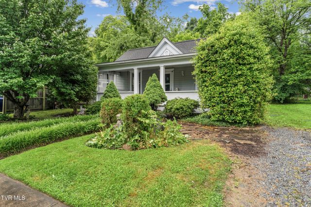 115 West Poplar Street, Johnson City, TN 37604