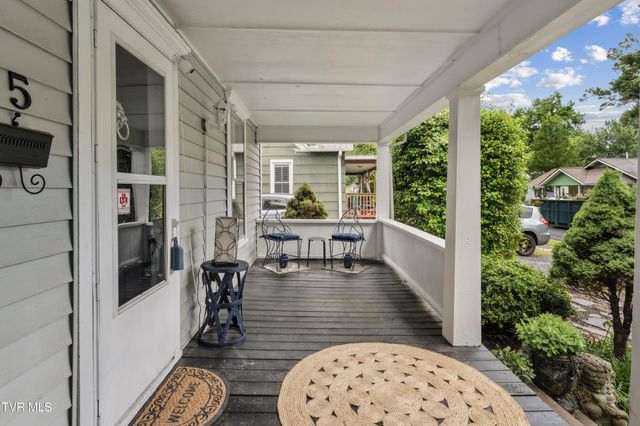 115 West Poplar Street, Johnson City, TN 37604
