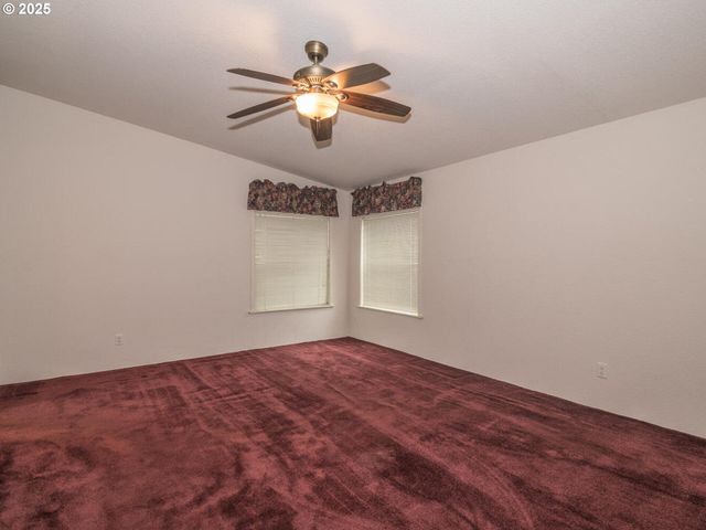 1949 Se PALMQUIST Rd 91, Gresham, OR 97080