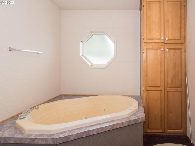 1949 Se PALMQUIST Rd 91, Gresham, OR 97080