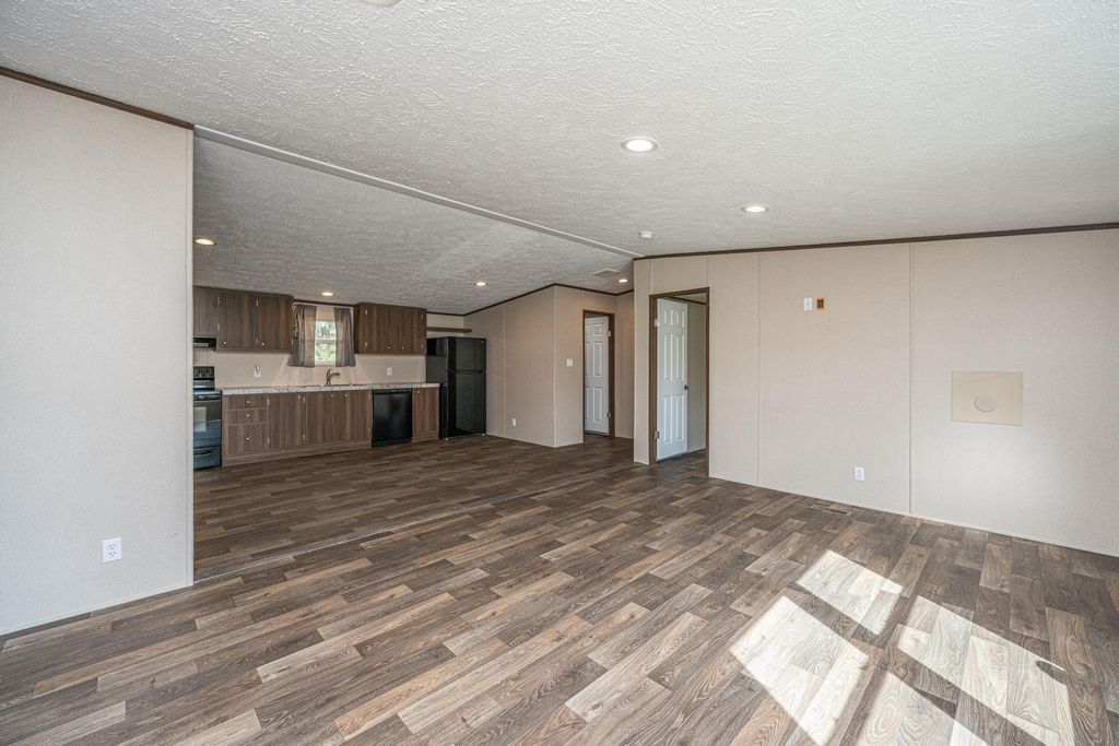 Image 15 of property listing at 268 Rodeo Drive, Eutawville, SC 29048