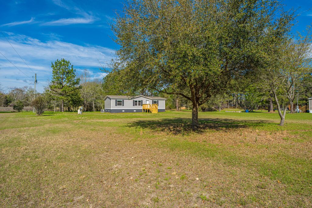 Image 53 of property listing at 268 Rodeo Drive, Eutawville, SC 29048