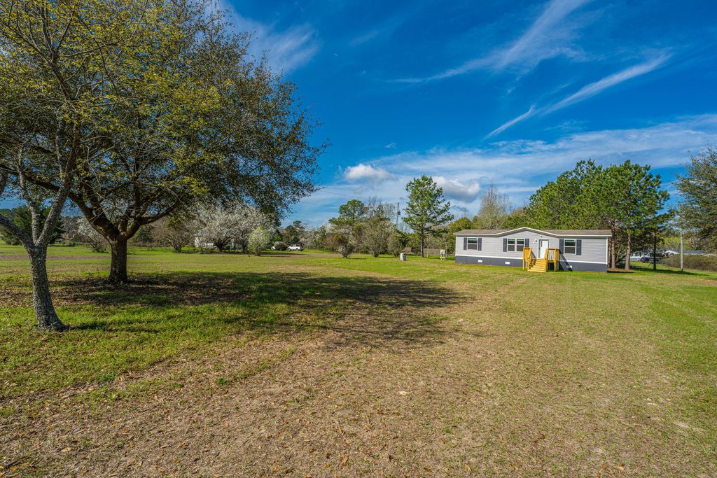 Image 59 of property listing at 268 Rodeo Drive, Eutawville, SC 29048