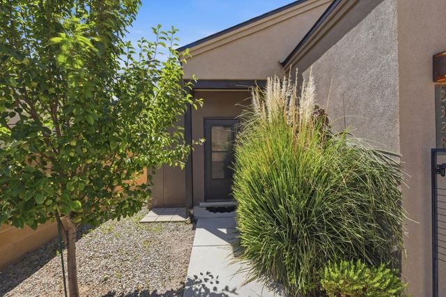 2328 Penn Avenue SE, Albuquerque, NM 87106