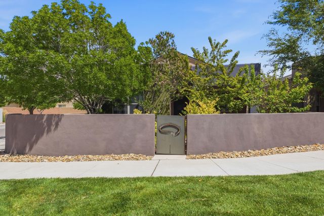 2328 Penn Avenue SE, Albuquerque, NM 87106