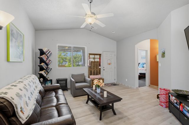 2328 Penn Avenue SE, Albuquerque, NM 87106