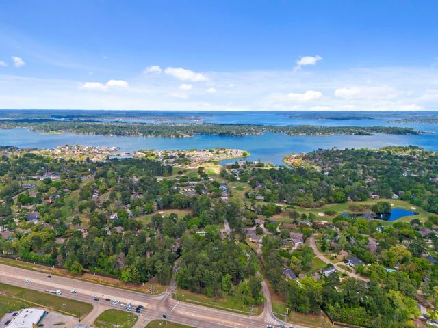 169 April Cove, Montgomery, TX 77356