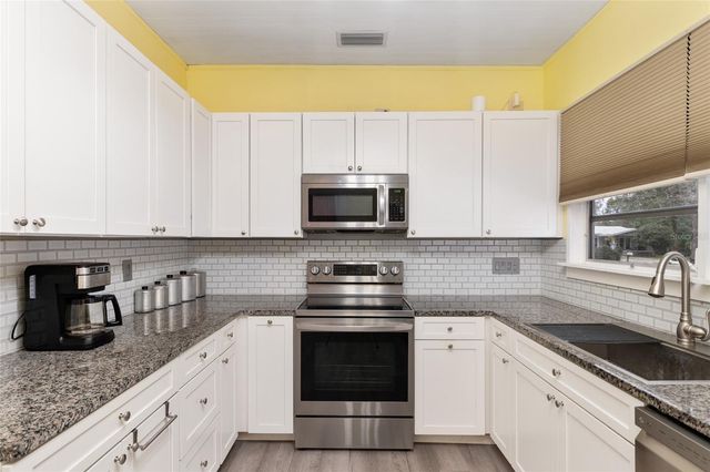 15835 SW COUNTY ROAD 346, Archer, FL 32618