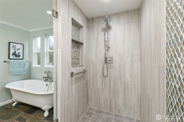 6001 60th Avenue NE, Seattle, WA 98115