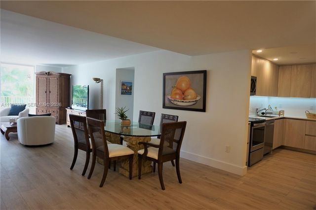 210 Sea View Drive 408, Key Biscayne, FL 33149