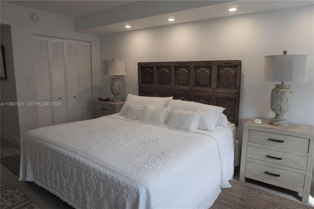 210 Sea View Drive 408, Key Biscayne, FL 33149