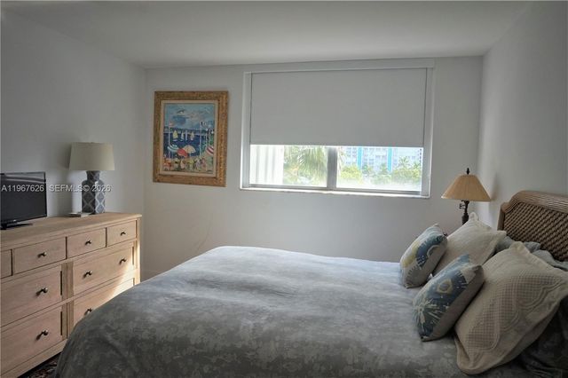210 Sea View Drive 408, Key Biscayne, FL 33149