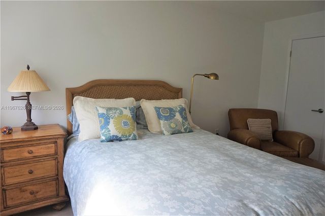 210 Sea View Drive 408, Key Biscayne, FL 33149