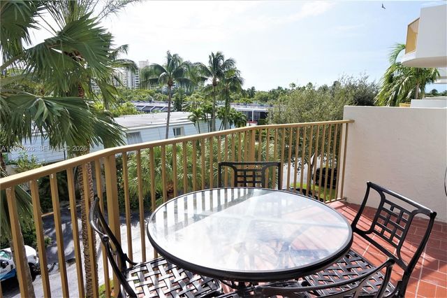 210 Sea View Drive 408, Key Biscayne, FL 33149