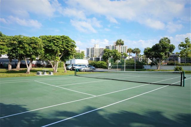 210 Sea View Drive 408, Key Biscayne, FL 33149