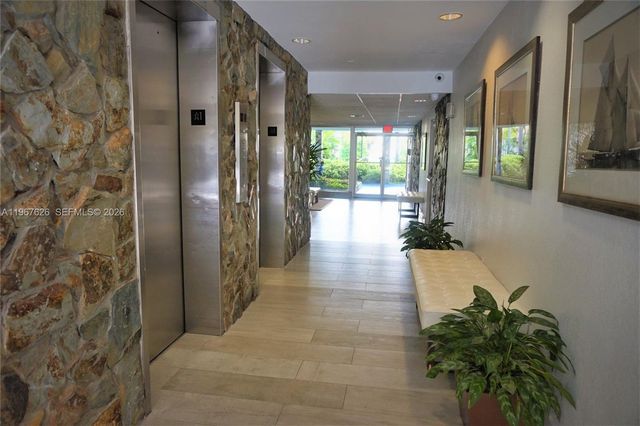 210 Sea View Drive 408, Key Biscayne, FL 33149