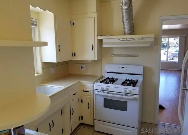 4901 Curry, San Diego, CA 92115