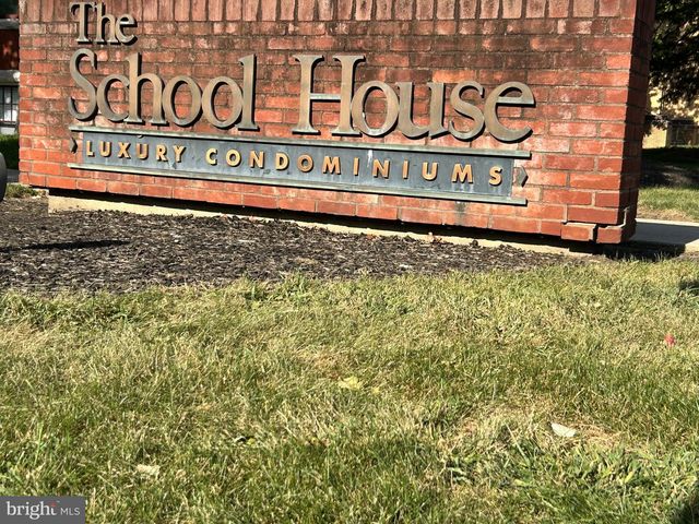 133 W LOCUST STREET #C13, Mechanicsburg, PA 17055
