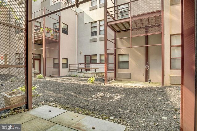 133 W LOCUST STREET #C13, Mechanicsburg, PA 17055