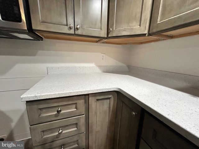133 W LOCUST STREET #C13, Mechanicsburg, PA 17055