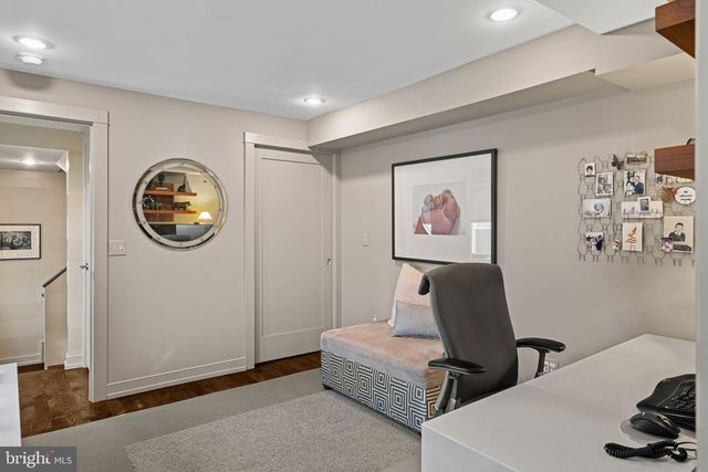 715 S WARNOCK ST, Philadelphia, PA 19147