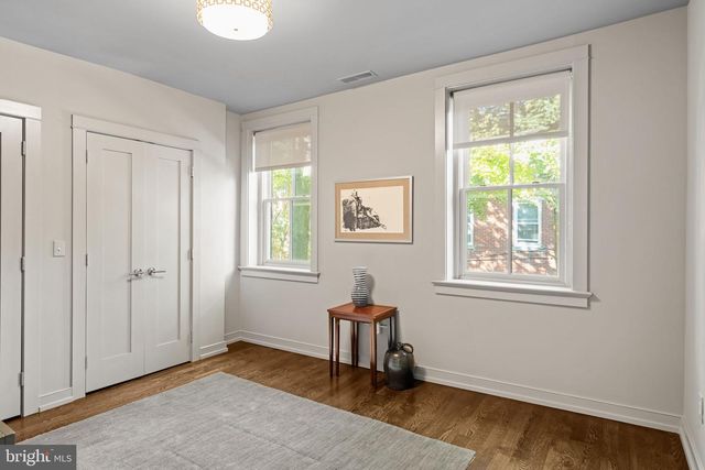715 S WARNOCK ST, Philadelphia, PA 19147